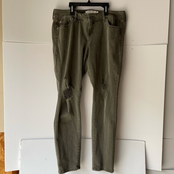 Torrid Boyfriend Jeans Denim Distressed Ripped Skinny Jeans Stretch Pants Sz 14R - Picture 3 of 13